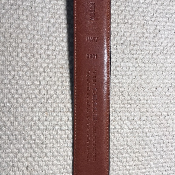 EUC Coach navy womens belt. Size Med - Picture 3 of 3